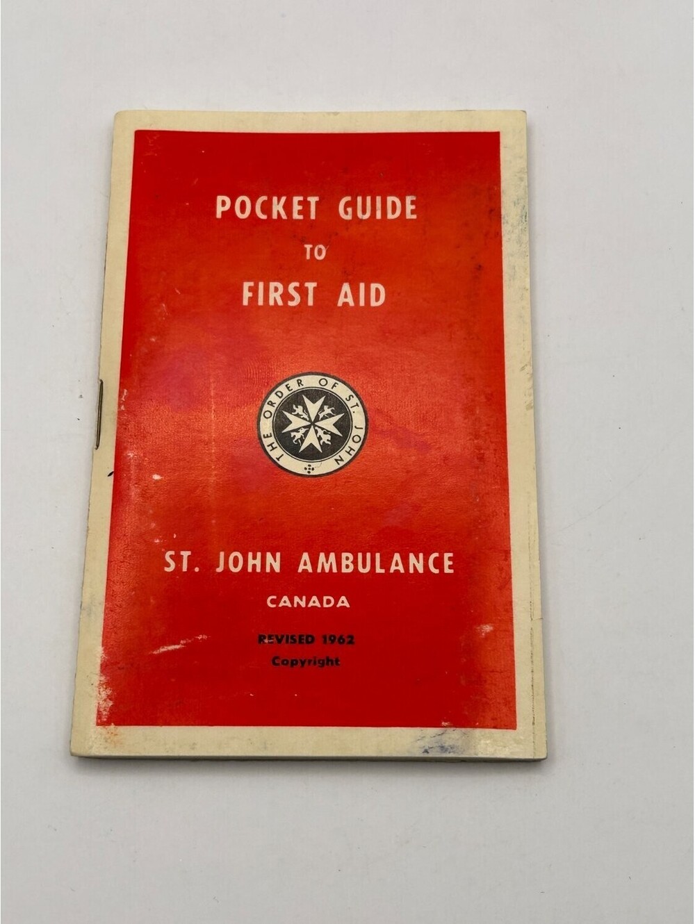 St. John Ambulance Pocket Guide To First Aid / Vade-Mecum Du Secouriste Booklet